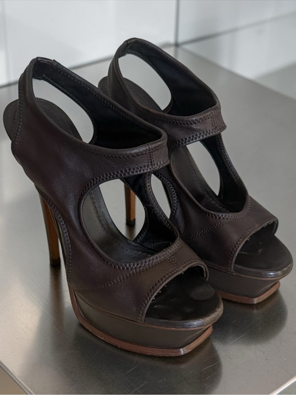 Authenticated Yves Saint Laurent Brown Leather Platform Stiletto Heels! Size 6.5 - Picture 11 of 13